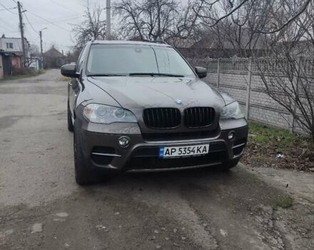 Коричневый БМВ Х5, объемом двигателя 2.98 л и пробегом 282 тыс. км за 12500 $, фото 1 на Automoto.ua
