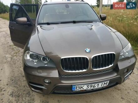 БМВ Х5 2013 в Вараш (Кузнецовск) на Automoto.ua Коричневый БМВ Х5, объемом двигателя 2.98 л и пробегом 120 тыс. км за 17500 $, фото 1 на Automoto.ua