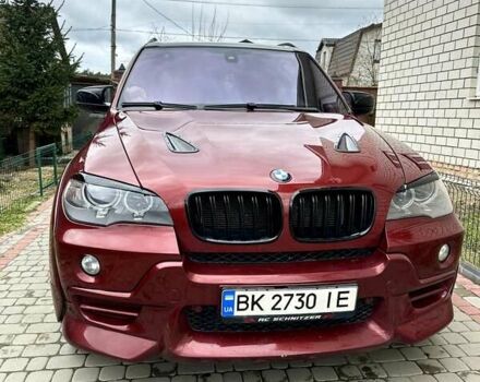 Красный БМВ Х5, объемом двигателя 4.8 л и пробегом 230 тыс. км за 11000 $, фото 1 на Automoto.ua