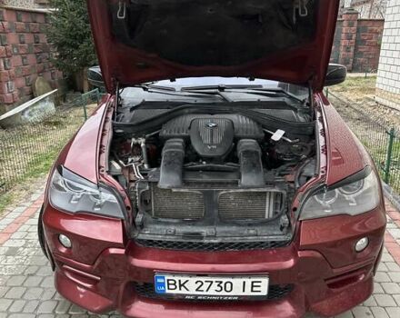 Красный БМВ Х5, объемом двигателя 4.8 л и пробегом 230 тыс. км за 11000 $, фото 8 на Automoto.ua