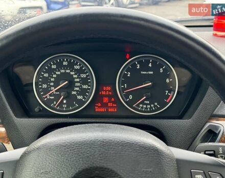 Красный БМВ Х5, объемом двигателя 3 л и пробегом 309 тыс. км за 12390 $, фото 28 на Automoto.ua