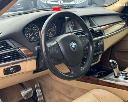 Красный БМВ Х5, объемом двигателя 3 л и пробегом 309 тыс. км за 12390 $, фото 15 на Automoto.ua