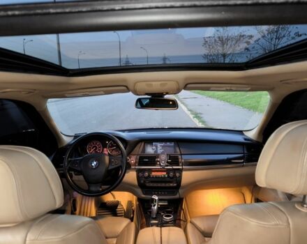 Червоний БМВ Х5, об'ємом двигуна 3 л та пробігом 198 тис. км за 10800 $, фото 4 на Automoto.ua