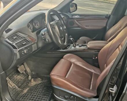 Красный БМВ Х5, объемом двигателя 4 л и пробегом 305 тыс. км за 16800 $, фото 10 на Automoto.ua