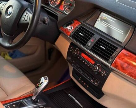 Красный БМВ Х5, объемом двигателя 2.98 л и пробегом 220 тыс. км за 14000 $, фото 8 на Automoto.ua