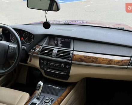 Червоний БМВ Х5, об'ємом двигуна 2.98 л та пробігом 177 тис. км за 17500 $, фото 55 на Automoto.ua