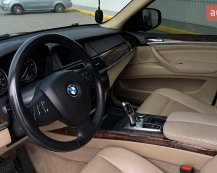 Червоний БМВ Х5, об'ємом двигуна 2.98 л та пробігом 177 тис. км за 17500 $, фото 50 на Automoto.ua