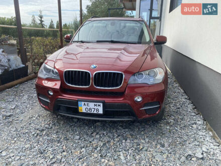 БМВ Х5 2013 в Днепре (Днепропетровске) на Automoto.ua Красный БМВ Х5, объемом двигателя 2.98 л и пробегом 170 тыс. км за 16000 $, фото 1 на Automoto.ua