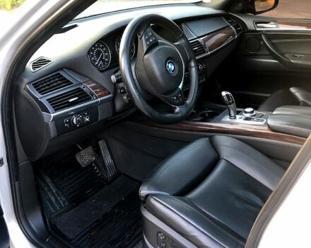 БМВ Х5, объемом двигателя 4.8 л и пробегом 300 тыс. км за 10300 $, фото 9 на Automoto.ua