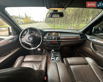 БМВ Х5, объемом двигателя 3 л и пробегом 303 тыс. км за 16500 $, фото 4 на Automoto.ua
