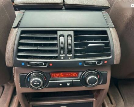 БМВ Х5, объемом двигателя 3 л и пробегом 230 тыс. км за 15890 $, фото 16 на Automoto.ua