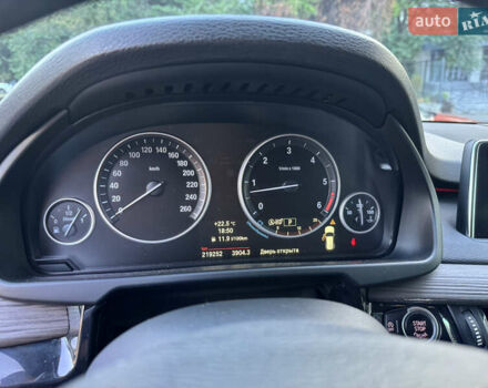 БМВ Х5 2013 в Днепре (Днепропетровске) на Automoto.ua БМВ Х5, объемом двигателя 2.99 л и пробегом 219 тыс. км за 30000 $, фото 11 на Automoto.ua