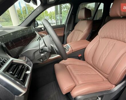 БМВ Х5, объемом двигателя 2.99 л и пробегом 0 тыс. км за 121715 $, фото 24 на Automoto.ua