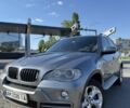 Серый БМВ Х5, объемом двигателя 3 л и пробегом 385 тыс. км за 15500 $, фото 1 на Automoto.ua