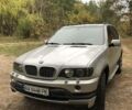 Серый БМВ Х5, объемом двигателя 4.4 л и пробегом 200 тыс. км за 9999 $, фото 1 на Automoto.ua
