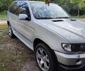 Серый БМВ Х5, объемом двигателя 3 л и пробегом 210 тыс. км за 9500 $, фото 1 на Automoto.ua