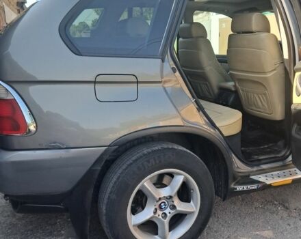 Серый БМВ Х5, объемом двигателя 0 л и пробегом 500 тыс. км за 8000 $, фото 5 на Automoto.ua