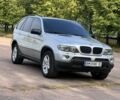 Серый БМВ Х5, объемом двигателя 3 л и пробегом 300 тыс. км за 8505 $, фото 1 на Automoto.ua