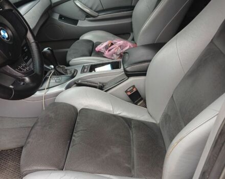 Сірий БМВ Х5, об'ємом двигуна 3 л та пробігом 400 тис. км за 10000 $, фото 5 на Automoto.ua
