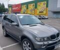 Сірий БМВ Х5, об'ємом двигуна 3 л та пробігом 400 тис. км за 10000 $, фото 3 на Automoto.ua