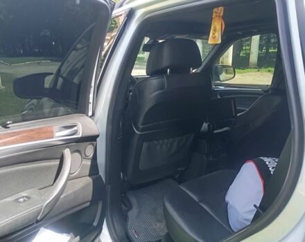 Сірий БМВ Х5, об'ємом двигуна 3 л та пробігом 209 тис. км за 10800 $, фото 4 на Automoto.ua