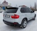 Серый БМВ Х5, объемом двигателя 3 л и пробегом 280 тыс. км за 11800 $, фото 1 на Automoto.ua