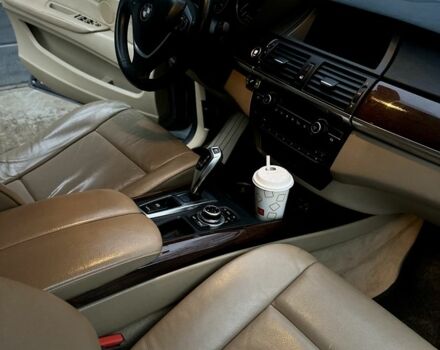 Сірий БМВ Х5, об'ємом двигуна 3 л та пробігом 340 тис. км за 7750 $, фото 16 на Automoto.ua