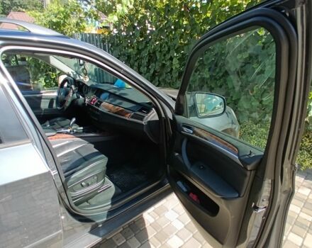 Серый БМВ Х5, объемом двигателя 3 л и пробегом 270 тыс. км за 15500 $, фото 19 на Automoto.ua