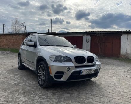 Серый БМВ Х5, объемом двигателя 3 л и пробегом 240 тыс. км за 11999 $, фото 1 на Automoto.ua