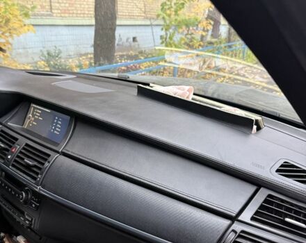 Серый БМВ Х5, объемом двигателя 0 л и пробегом 282 тыс. км за 12000 $, фото 6 на Automoto.ua