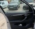 Серый БМВ Х5, объемом двигателя 2 л и пробегом 175 тыс. км за 30612 $, фото 5 на Automoto.ua