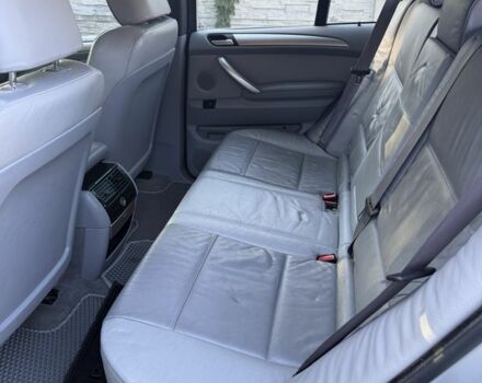Серый БМВ Х5, объемом двигателя 4.4 л и пробегом 250 тыс. км за 7700 $, фото 8 на Automoto.ua