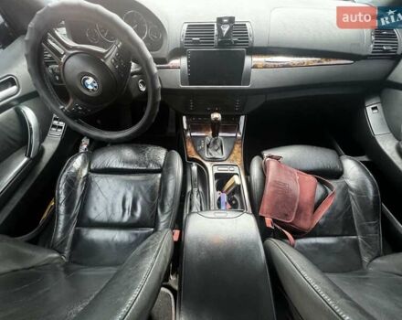 Сірий БМВ Х5, об'ємом двигуна 4.4 л та пробігом 300 тис. км за 7800 $, фото 5 на Automoto.ua
