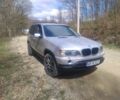 Серый БМВ Х5, объемом двигателя 3 л и пробегом 330 тыс. км за 4300 $, фото 1 на Automoto.ua