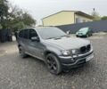 Серый БМВ Х5, объемом двигателя 4.4 л и пробегом 230 тыс. км за 4800 $, фото 2 на Automoto.ua