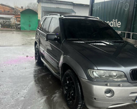 Серый БМВ Х5, объемом двигателя 4.4 л и пробегом 269 тыс. км за 6700 $, фото 2 на Automoto.ua