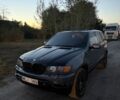 Серый БМВ Х5, объемом двигателя 3 л и пробегом 280 тыс. км за 3999 $, фото 1 на Automoto.ua