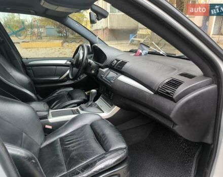 Сірий БМВ Х5, об'ємом двигуна 2.93 л та пробігом 444 тис. км за 9100 $, фото 5 на Automoto.ua