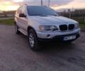 Серый БМВ Х5, объемом двигателя 3 л и пробегом 340 тыс. км за 4850 $, фото 1 на Automoto.ua