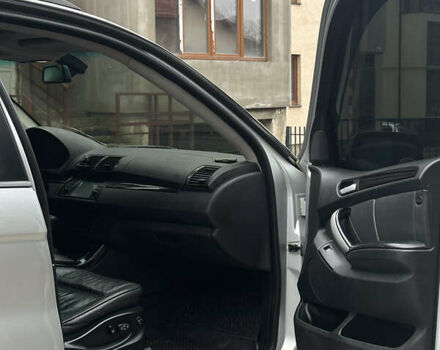 Сірий БМВ Х5, об'ємом двигуна 3 л та пробігом 350 тис. км за 8500 $, фото 18 на Automoto.ua