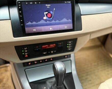 Серый БМВ Х5, объемом двигателя 3 л и пробегом 300 тыс. км за 4300 $, фото 6 на Automoto.ua