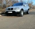 Серый БМВ Х5, объемом двигателя 3 л и пробегом 380 тыс. км за 10600 $, фото 4 на Automoto.ua
