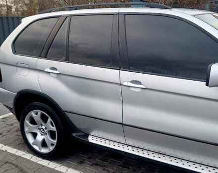 Серый БМВ Х5, объемом двигателя 4.4 л и пробегом 330 тыс. км за 8000 $, фото 4 на Automoto.ua