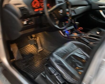 Серый БМВ Х5, объемом двигателя 3 л и пробегом 345 тыс. км за 6100 $, фото 6 на Automoto.ua