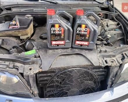 Серый БМВ Х5, объемом двигателя 3 л и пробегом 432 тыс. км за 8500 $, фото 40 на Automoto.ua