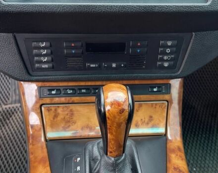 Серый БМВ Х5, объемом двигателя 3 л и пробегом 160 тыс. км за 7600 $, фото 2 на Automoto.ua