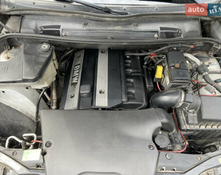 Серый БМВ Х5, объемом двигателя 3 л и пробегом 280 тыс. км за 6600 $, фото 11 на Automoto.ua