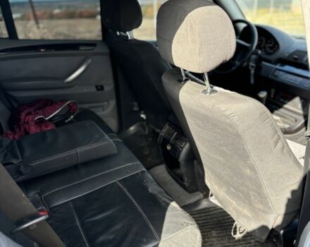 Серый БМВ Х5, объемом двигателя 3 л и пробегом 200 тыс. км за 4600 $, фото 7 на Automoto.ua