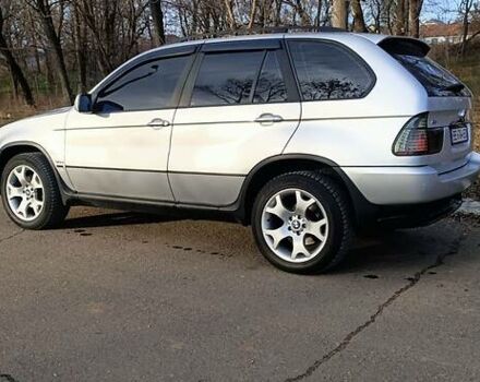 Серый БМВ Х5, объемом двигателя 3 л и пробегом 380 тыс. км за 10600 $, фото 9 на Automoto.ua