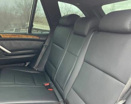 Серый БМВ Х5, объемом двигателя 3 л и пробегом 160 тыс. км за 7600 $, фото 5 на Automoto.ua